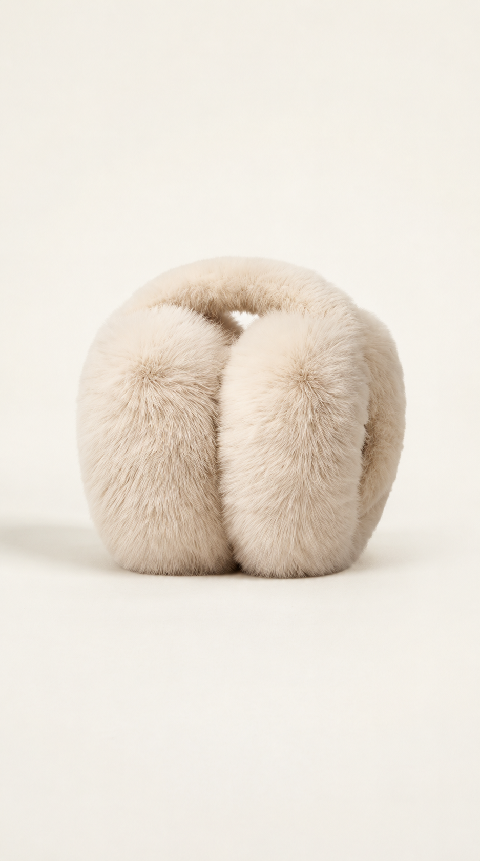 Plush earmuffs in deep White